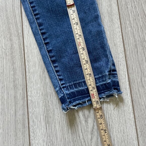 Mossimo Mid-Rise Jegging Crop Jeans Size 6/28 Distressed Denim Power Stretch Fra - Picture 3 of 8